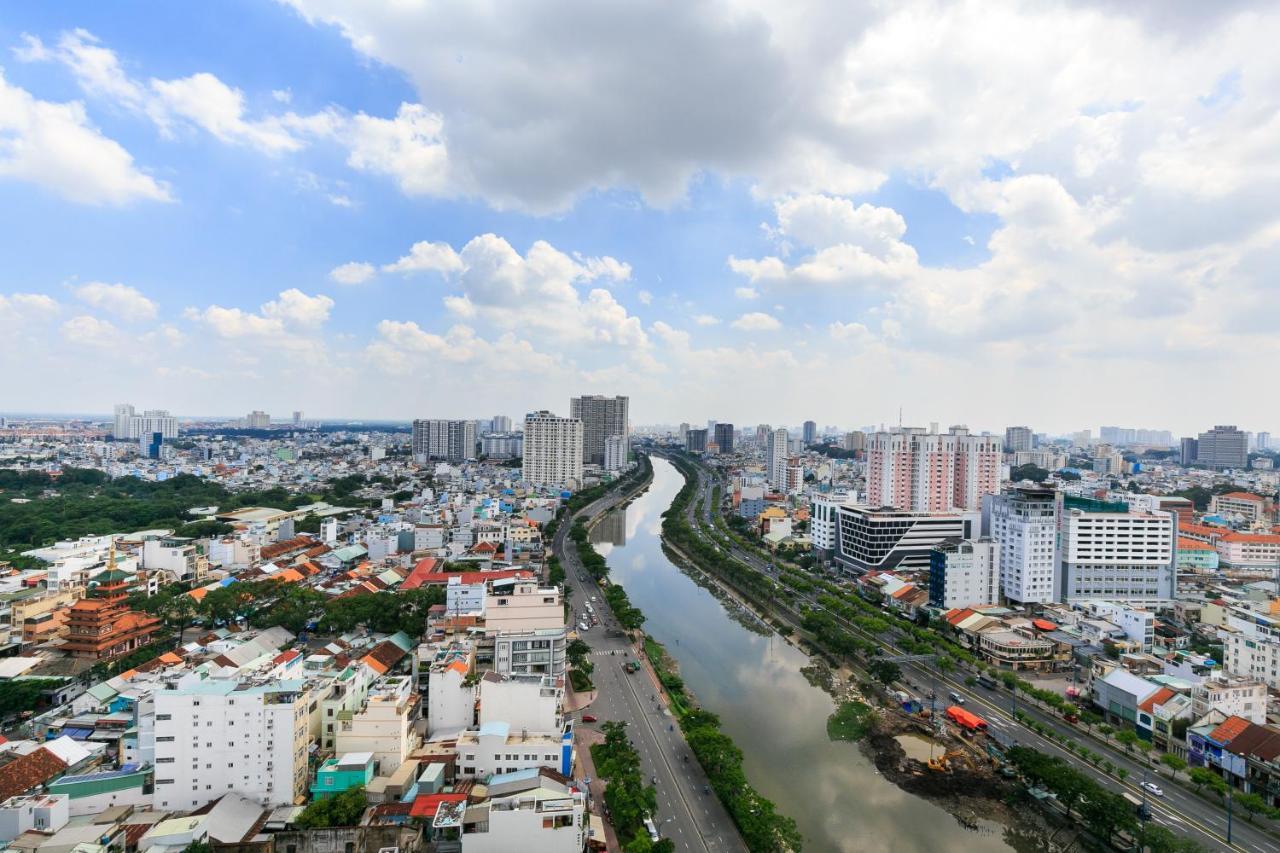 Spacious Saigon - Infinity Pool Signature Хошимін Екстер'єр фото