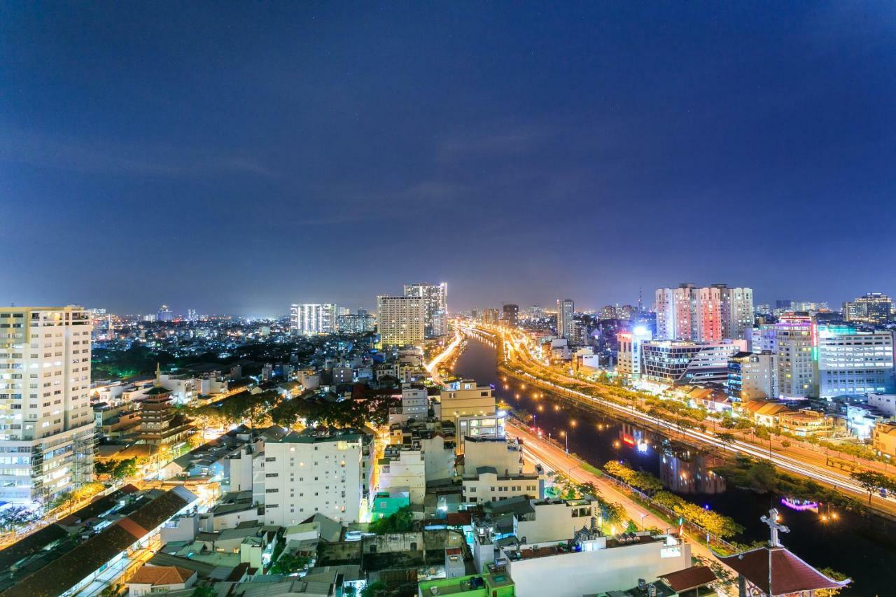 Spacious Saigon - Infinity Pool Signature Хошимін Екстер'єр фото